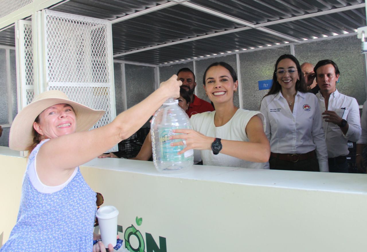 uploads/6/32/01 (643).Jpeg